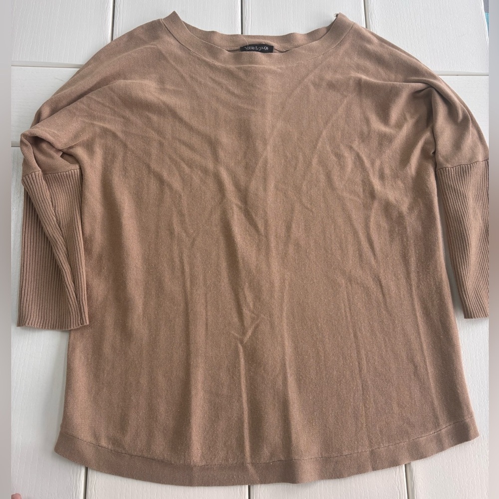 Cable & Gauge Khaki/Tan Sweater with Faux Button on Back 3/4 Sleeve